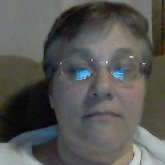 Meet your Posher, Stacie - Picture 1 of 1